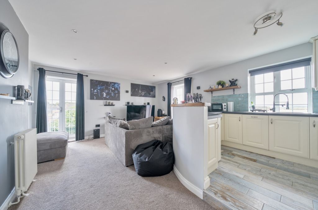 Property photo 2 of 14 1346405-7-68B0c88A16084