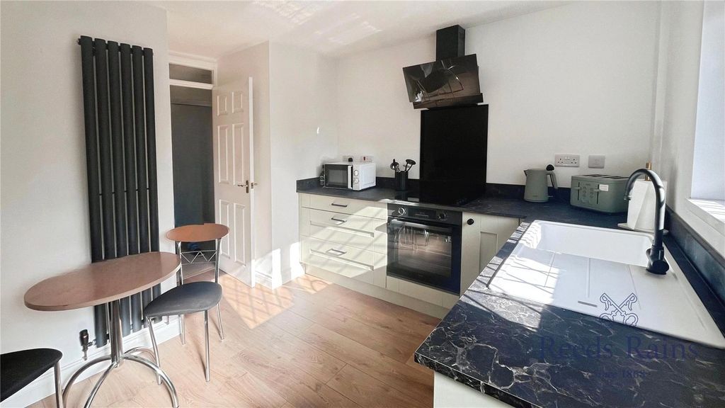 Property photo 3 of 10 Picture No. 03