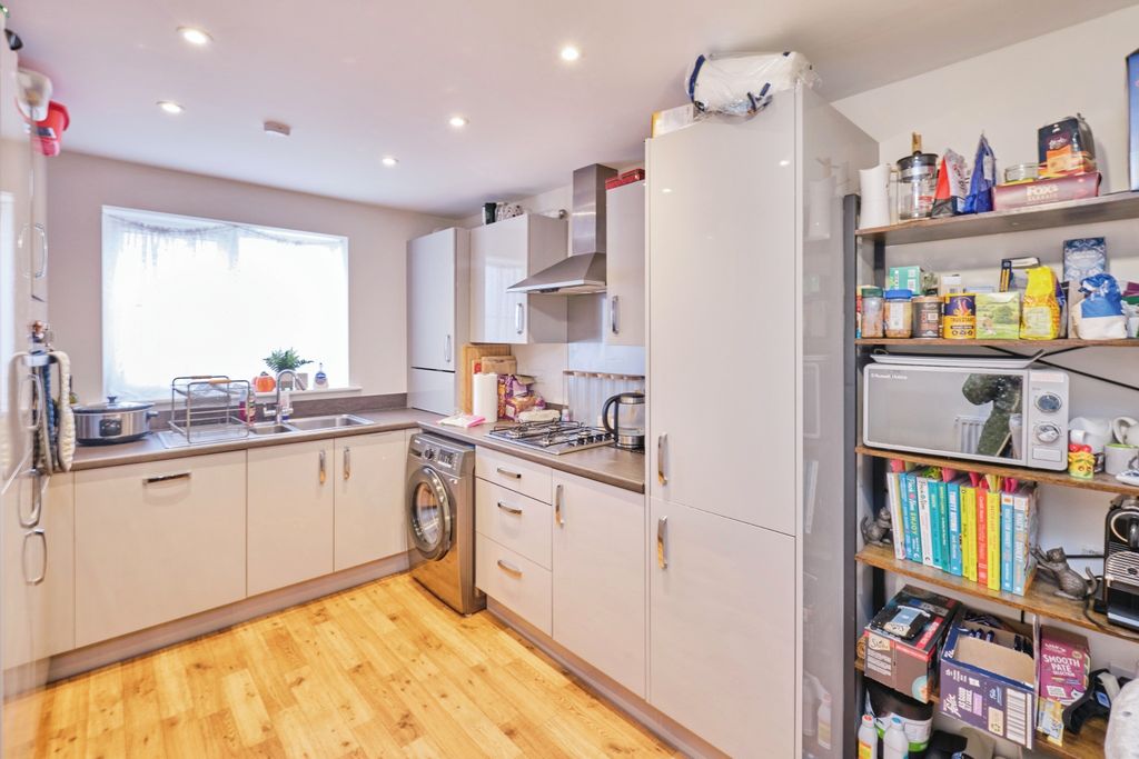 Property photo 3 of 17 Photography