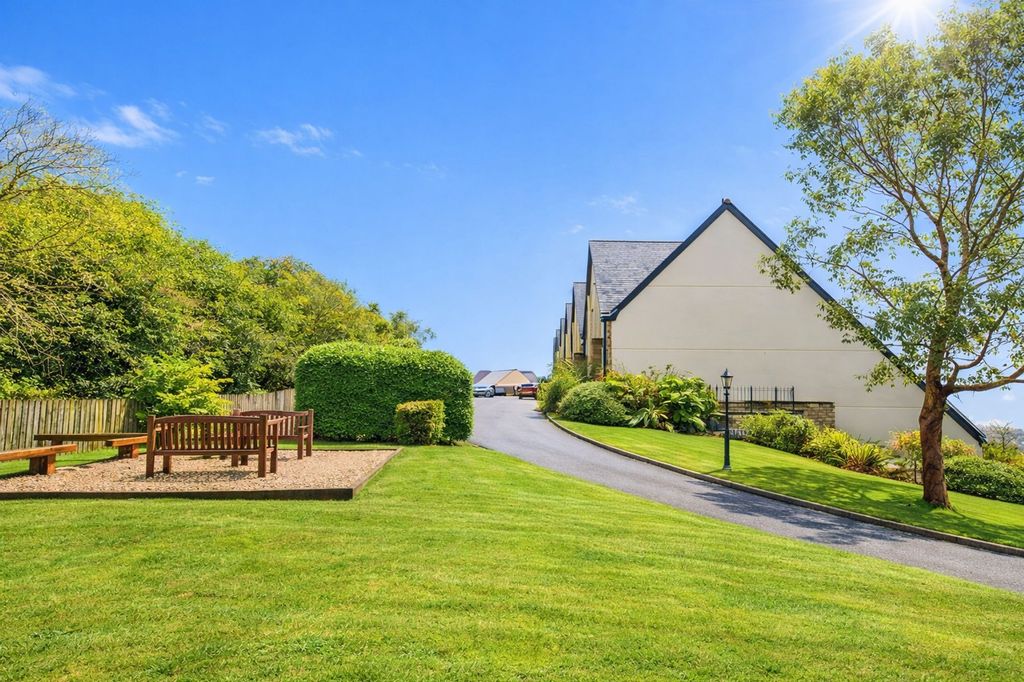 Additional image 16 of 2 bed flat for salePochin Drive, Pochin House Pochin Drive PL25