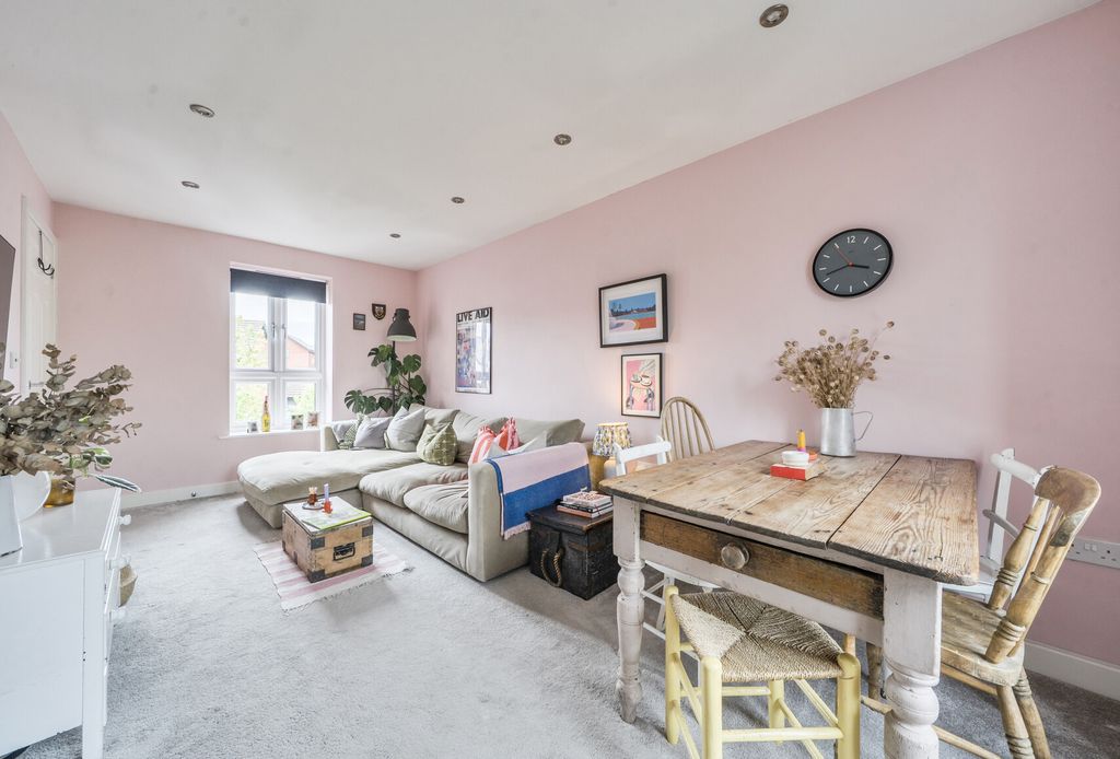 Property photo 3 of 12 1470131-12-6A2306...