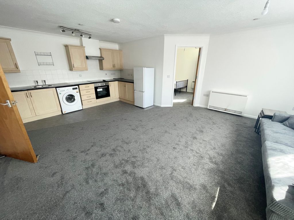Property photo 2 of 5