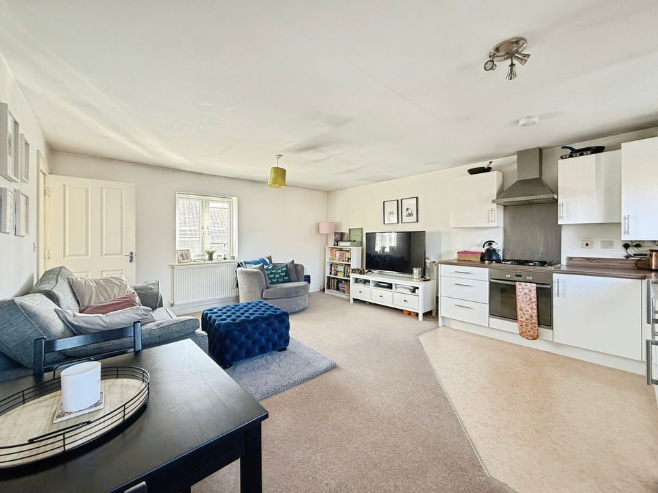 Property photo 2 of 7 72F6Ac98Img4809