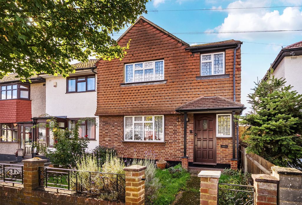 Property photo 1 of 11 1536523-1-6Ad9F9c...