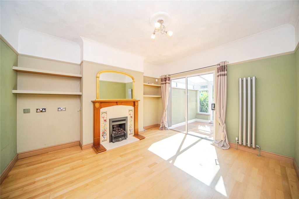 Property photo 3 of 21 Picture No. 25