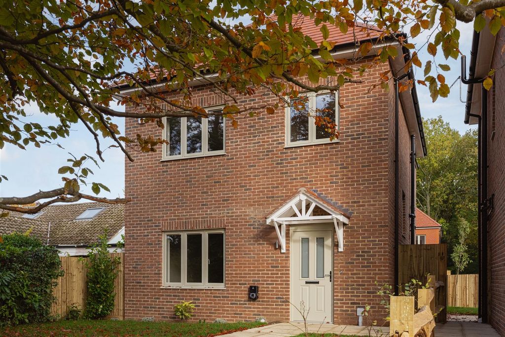 Property photo 1 of 21 Gardens 7.Jpg