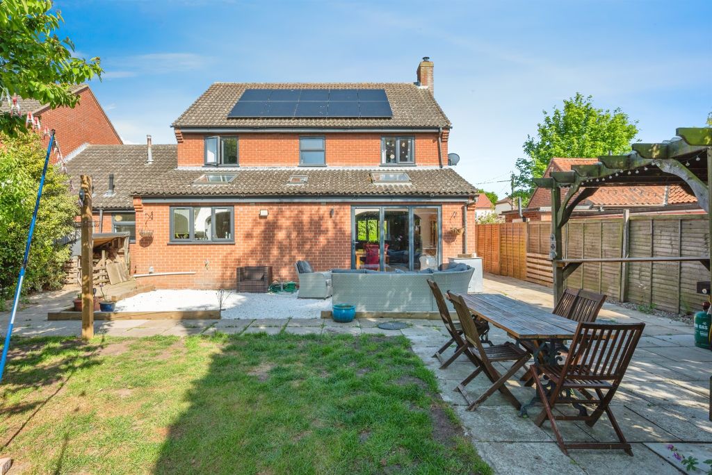 Property photo 1 of 19