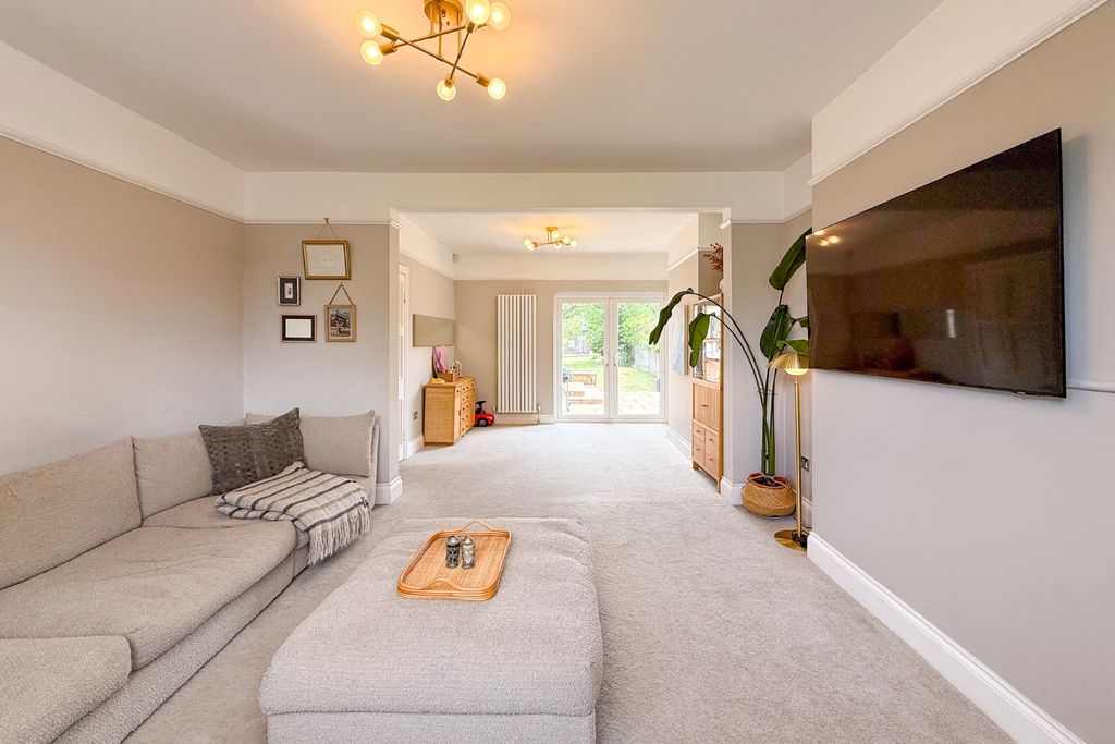 Property photo 3 of 22 5294107