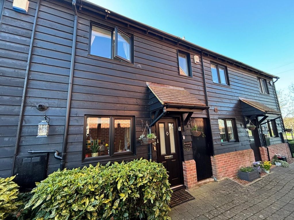 Property photo 2 of 14 Picture No. 32