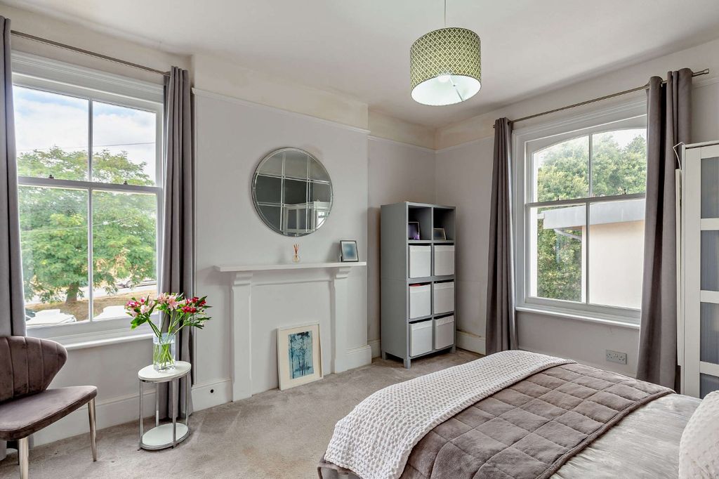 Additional image 12 of 4 bed semi-detached house for saleExeter Road, Dawlish, Devon EX7