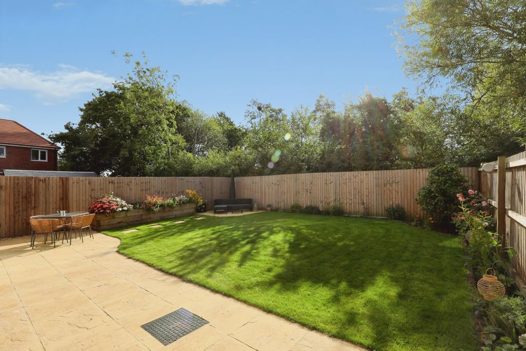 Property photo 3 of 29 Pbox-Img.Jpg