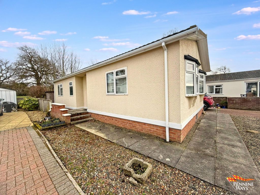 Property photo 2 of 25