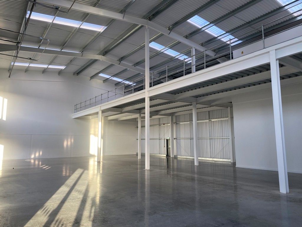 Property photo 3 of 9 Photo 17