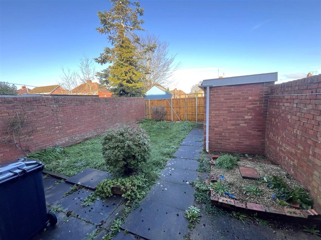 Property photo 2 of 10