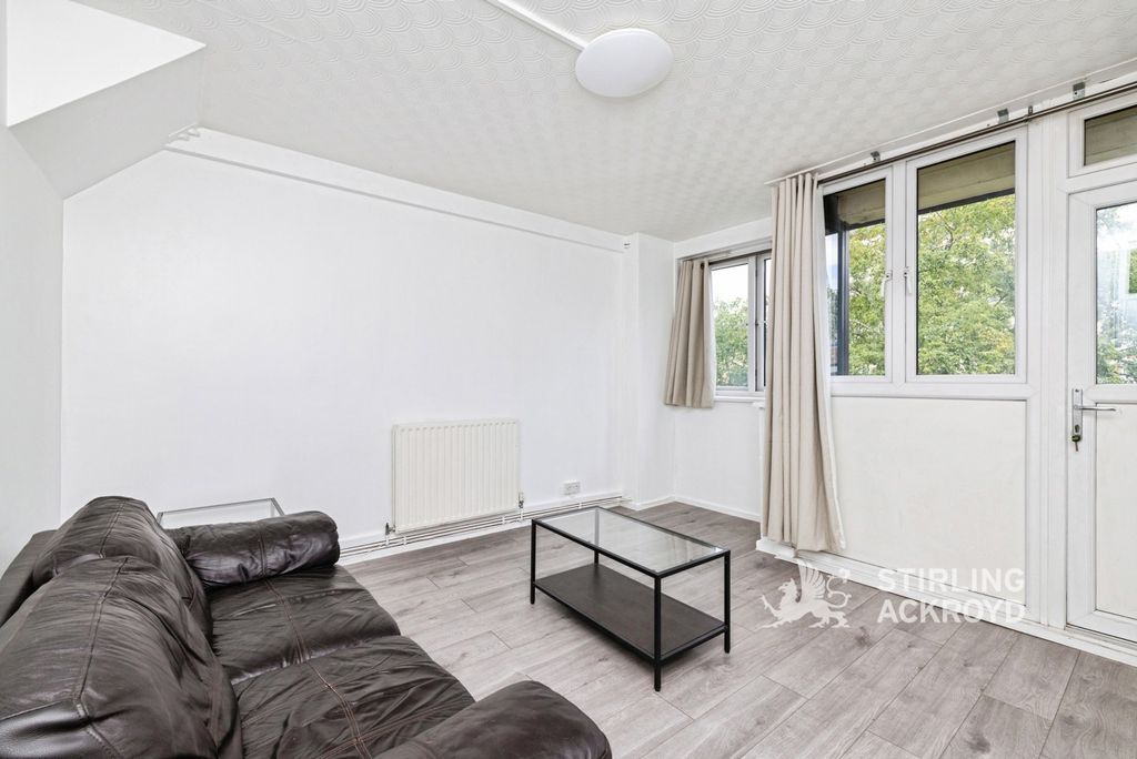 Property photo 1 of 16 Pbox-Img.Jpg