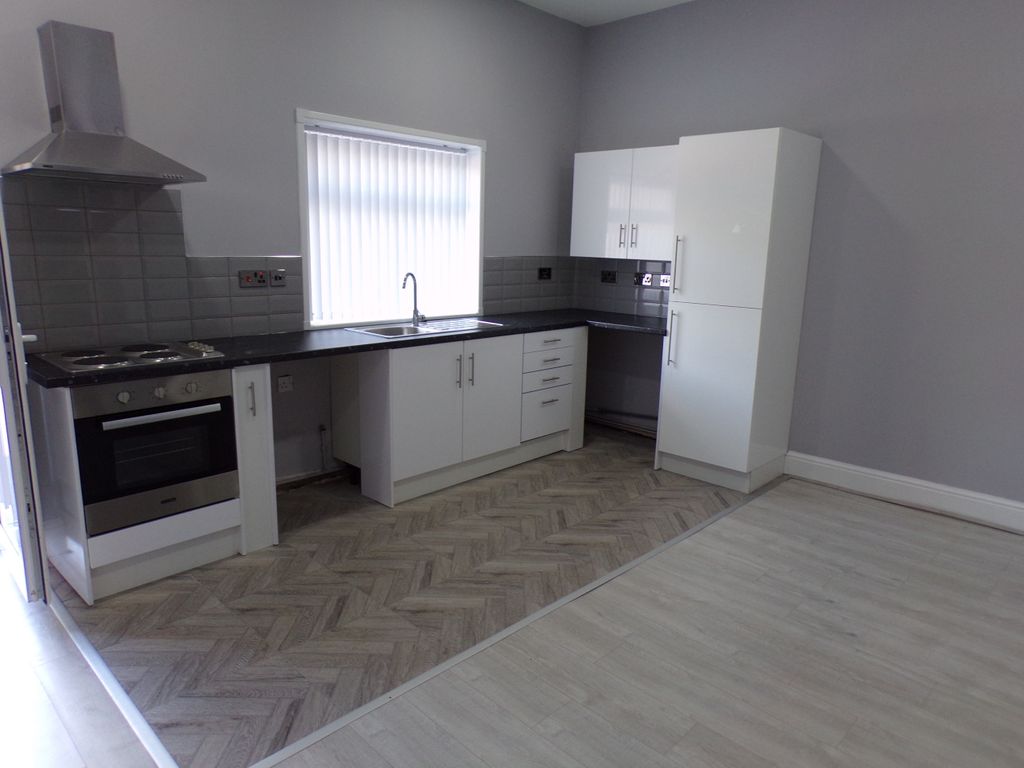Property photo 1 of 3