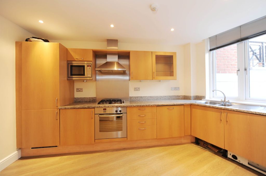 Property photo 2 of 7 4700411