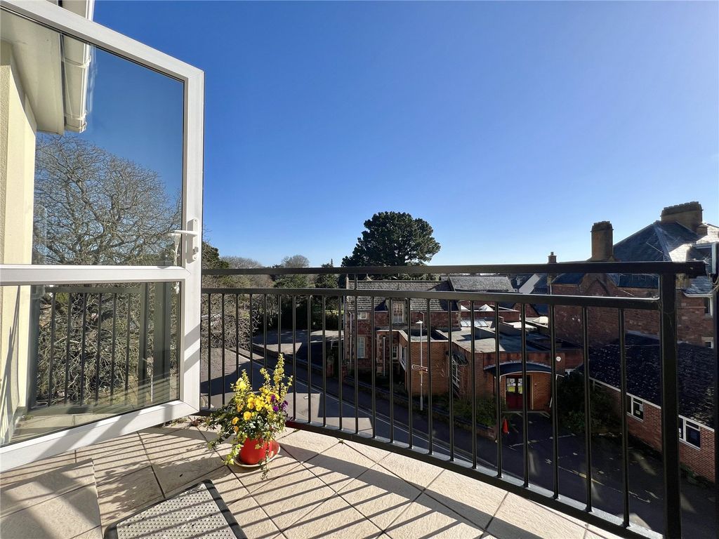 Property photo 3 of 10 Picture No. 04