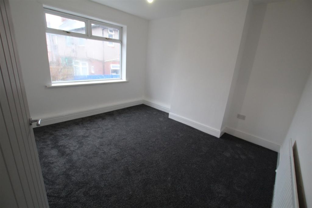 Property photo 3 of 13 Img_5417.Jpg