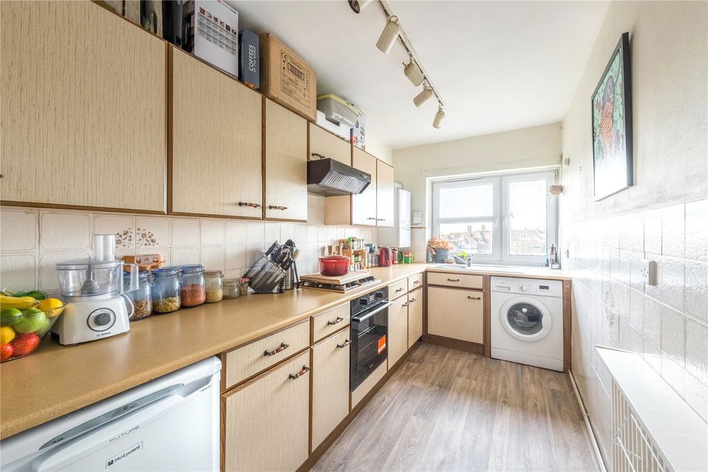 Property photo 2 of 18 Picture No. 06