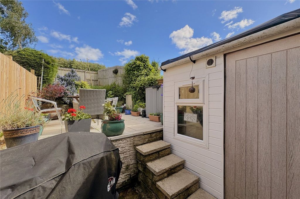 Property photo 2 of 17 Gardens/Outbuilding