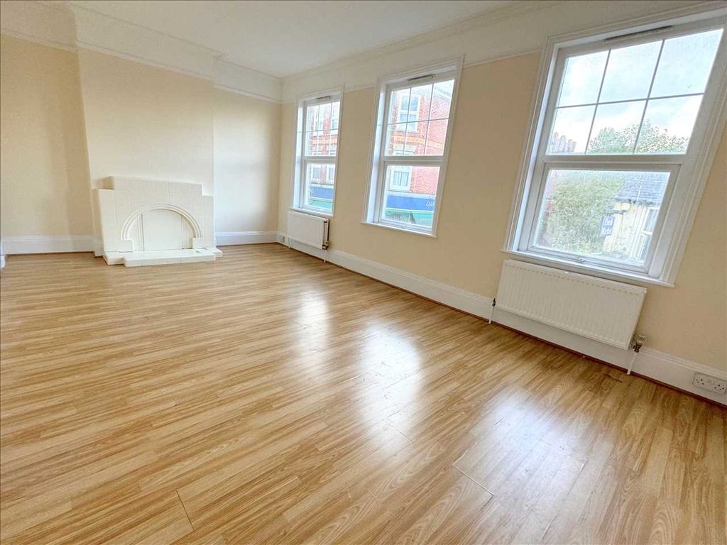 Property photo 1 of 26 Main Picture