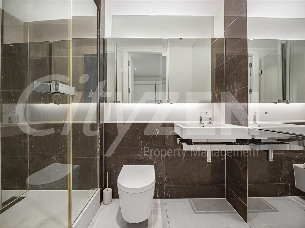 Property photo 3 of 29 Shower Room