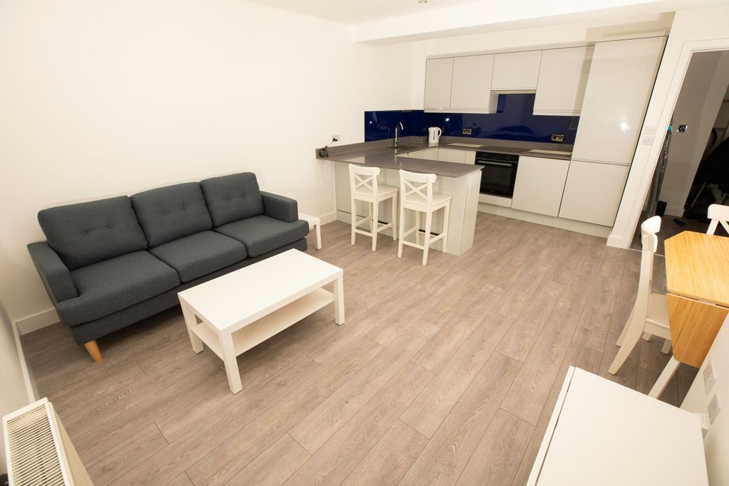 Property photo 2 of 7 Kitchen