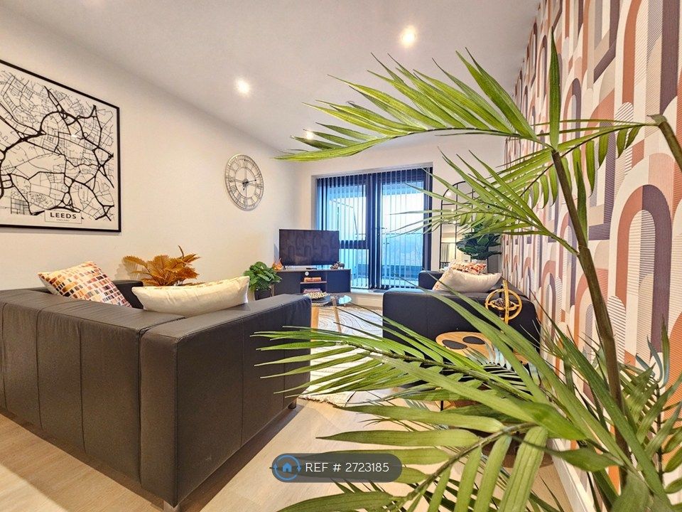 Property photo 1 of 28