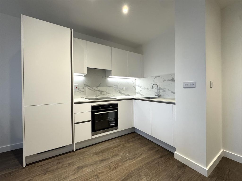 Property photo 2 of 16 Kitchen Pic 2.Jpeg