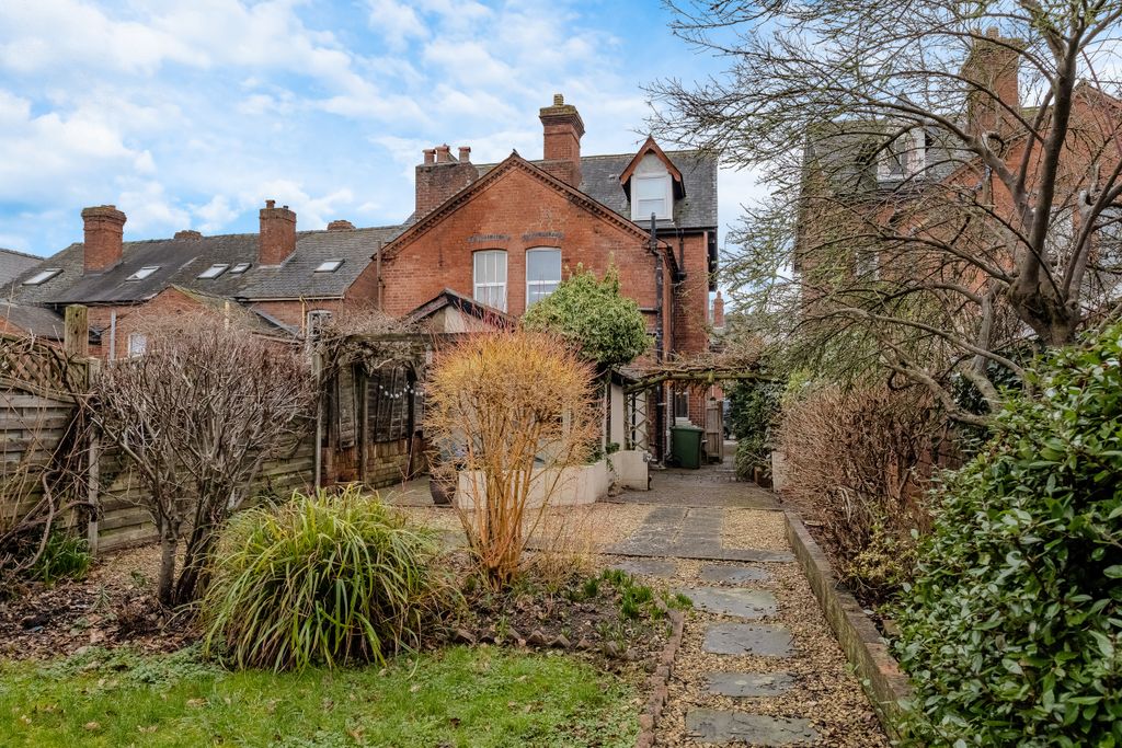 Additional image 14 of 6 bed semi-detached house for saleRyelands Street, Whitecross, Hereford HR4