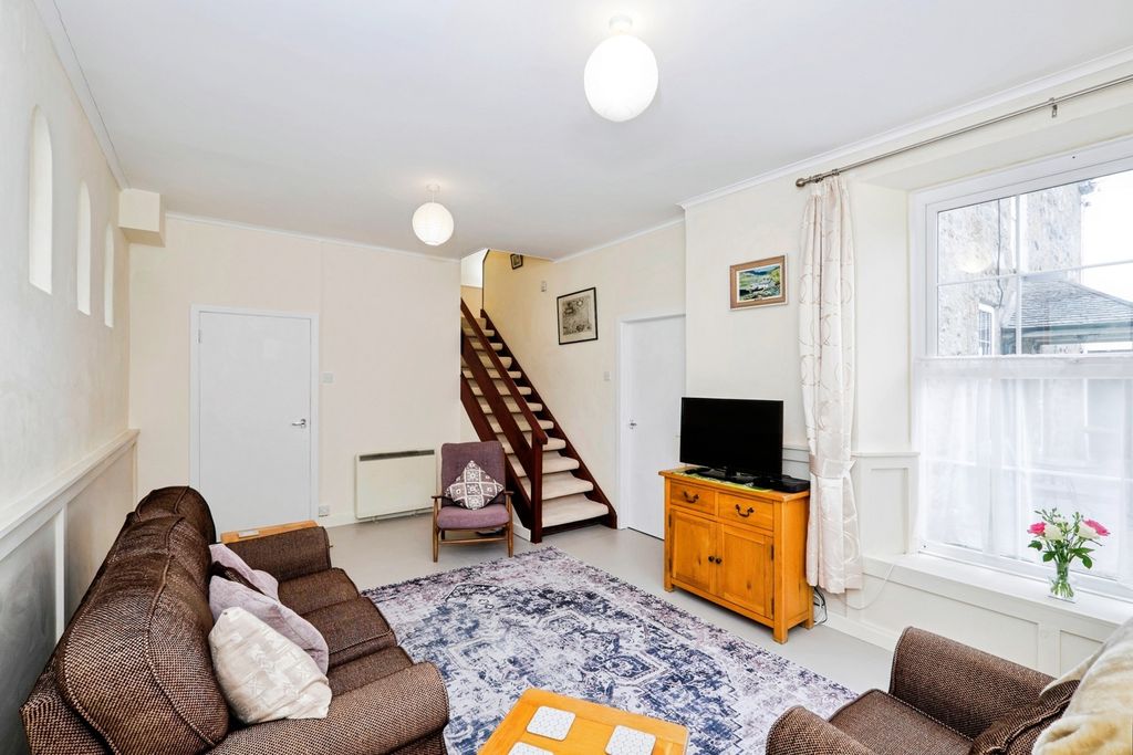 Property photo 3 of 16 Pbox-Img.Jpg