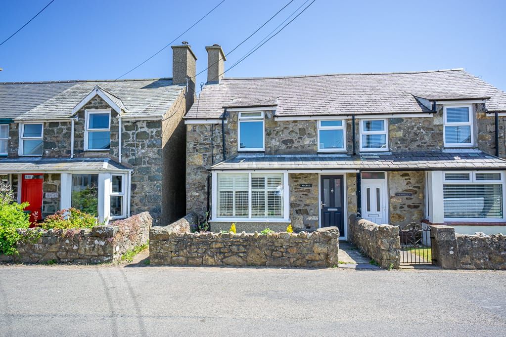 Property photo 2 of 33