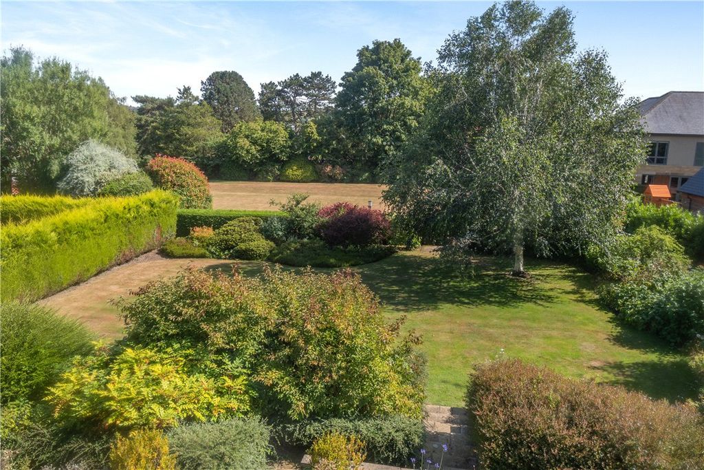 Property photo 2 of 14 Picture No. 07