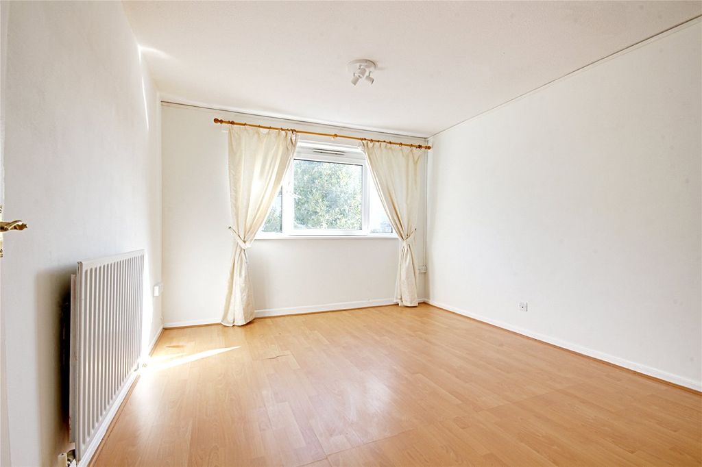 Property photo 2 of 11 Picture No. 02