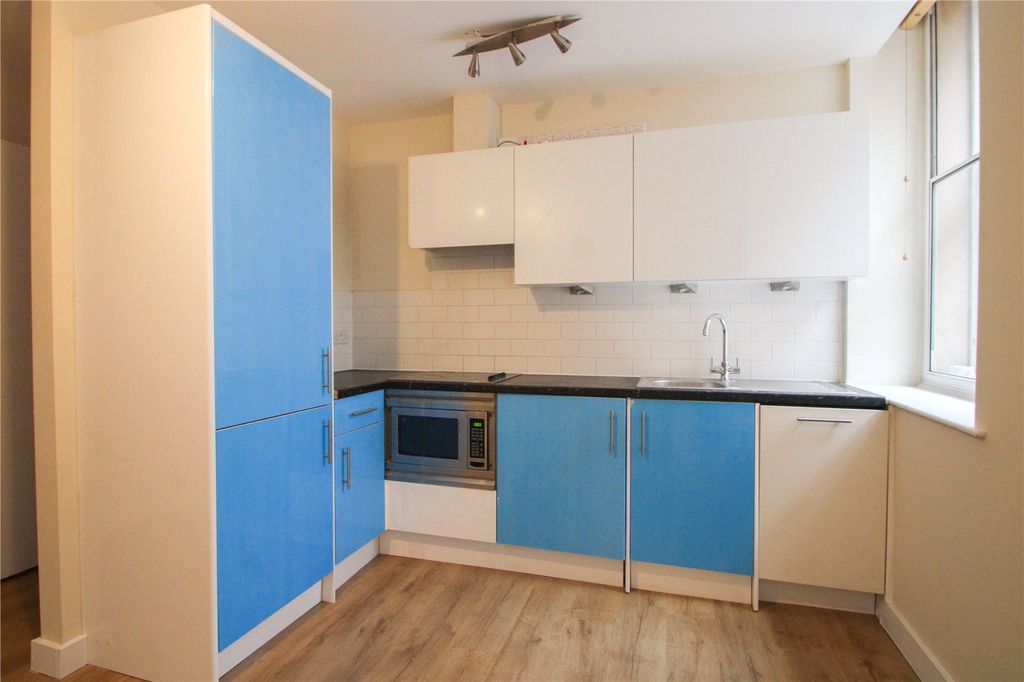Property photo 3 of 7 Picture No. 01