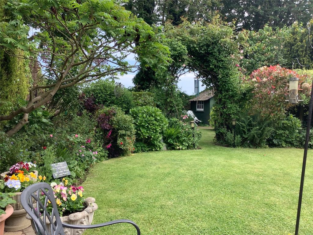 Property photo 2 of 24 Picture No. 38