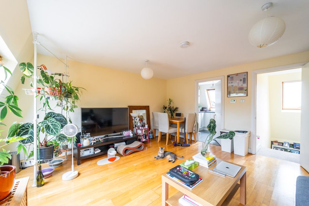 Property photo 2 of 10 Mba07384-Edit