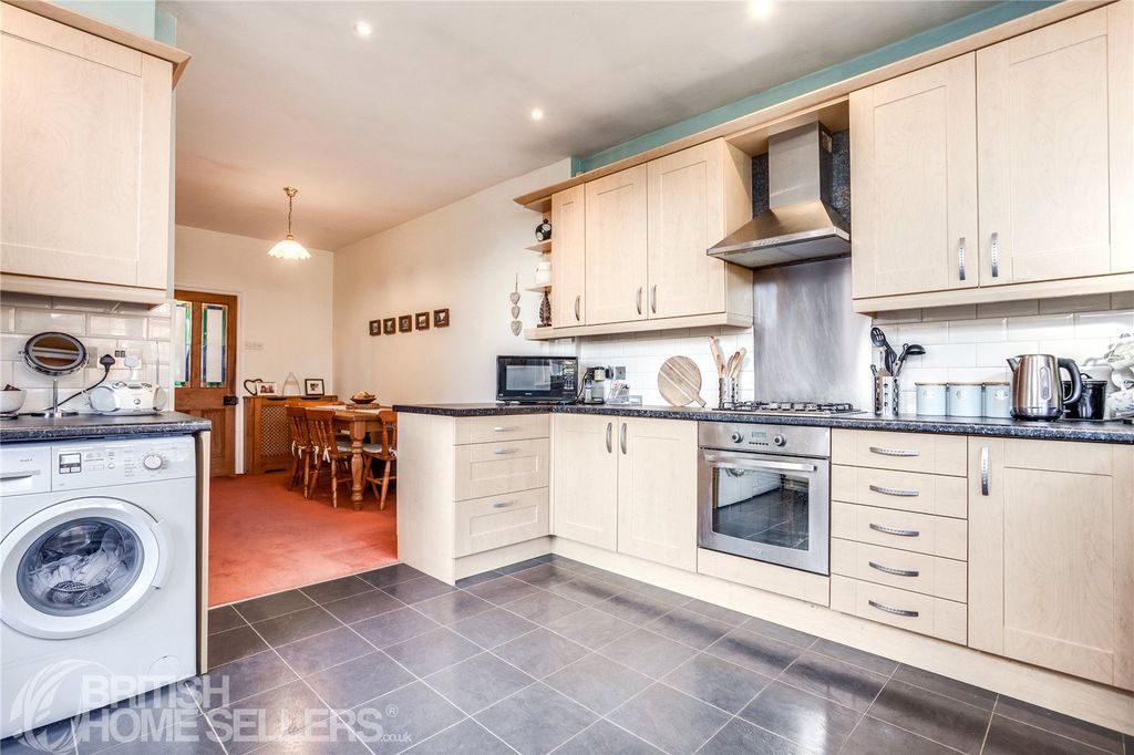 Property photo 2 of 22 Picture No. 24