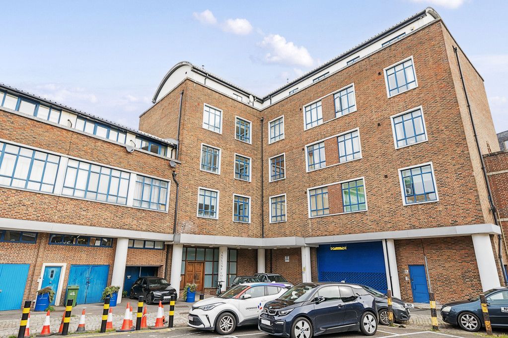 Property photo 2 of 16 External