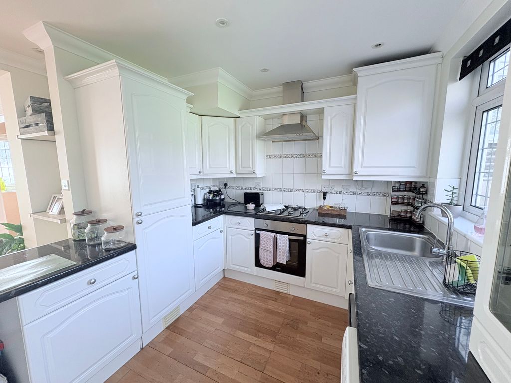 Property photo 2 of 21 Img_5341