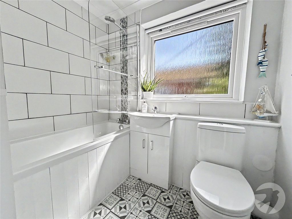 Property photo 3 of 15 Picture No. 14
