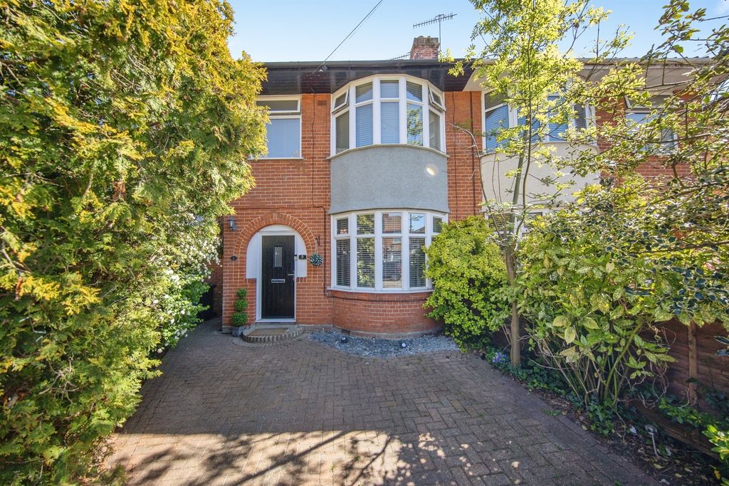 Property photo 1 of 19