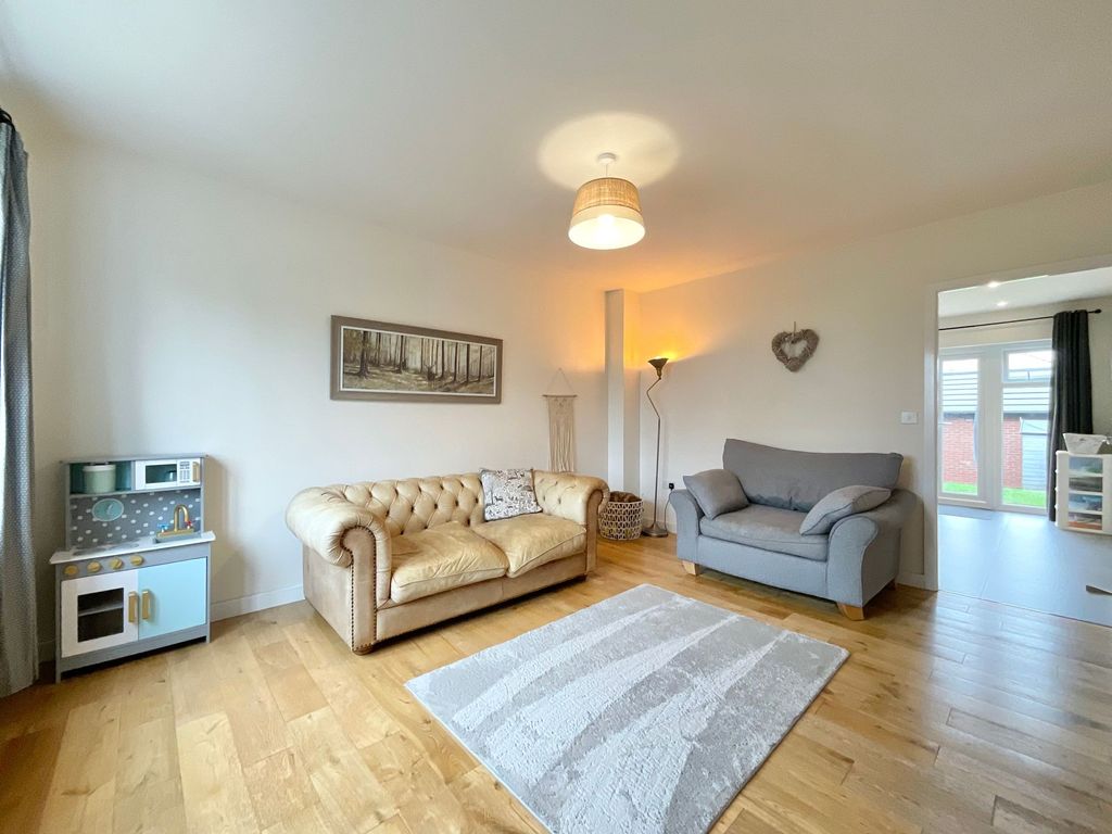 Property photo 3 of 19