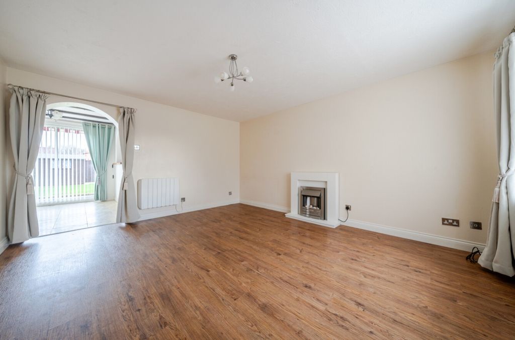 Property photo 3 of 17 1257600 (16)