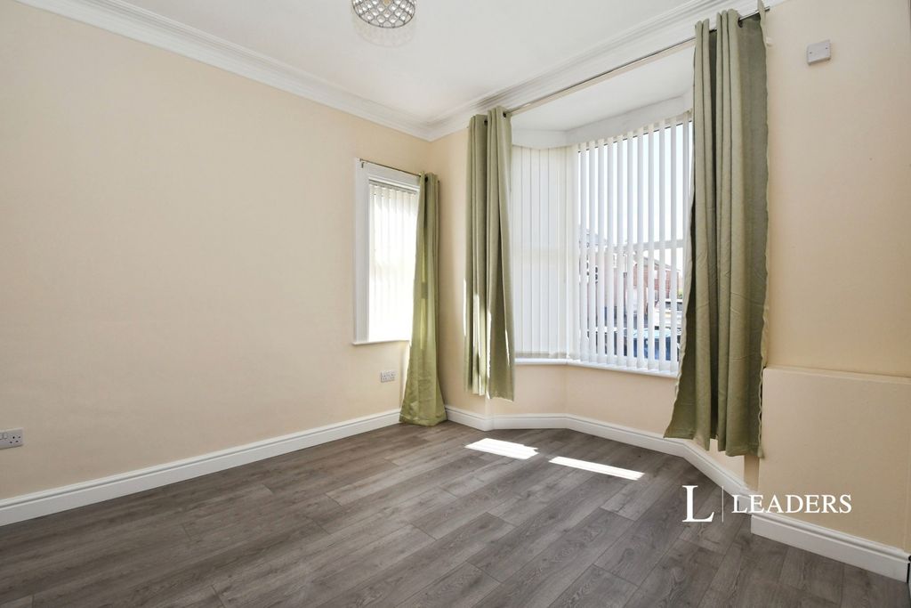Property photo 2 of 14 Pbox-Img.Jpg