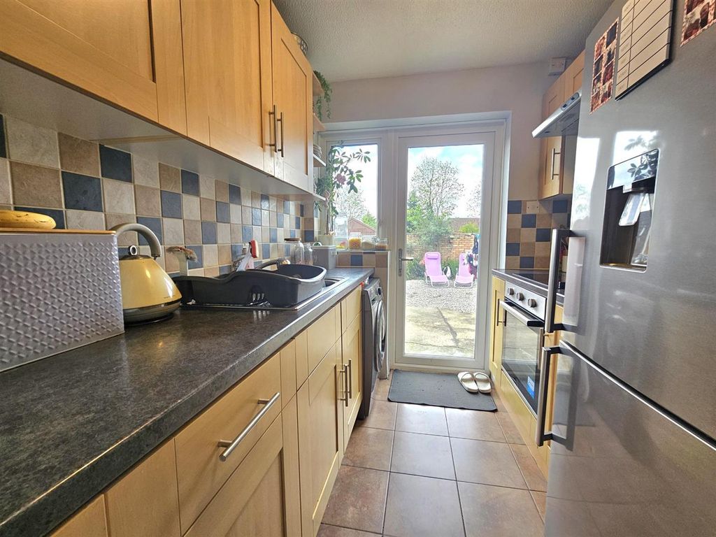 Property photo 3 of 11