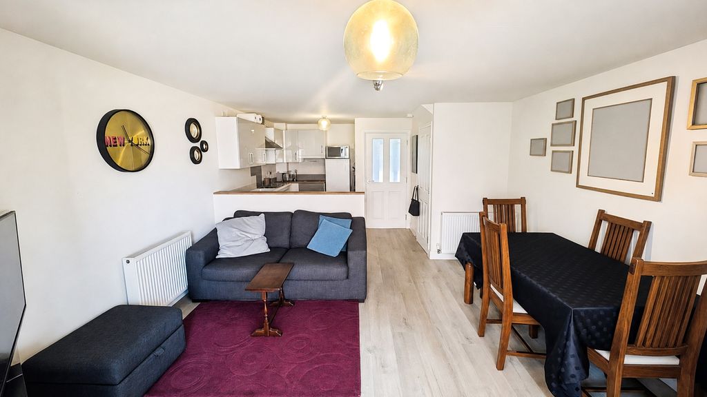 Property photo 3 of 19 Pbox-Img.Jpg