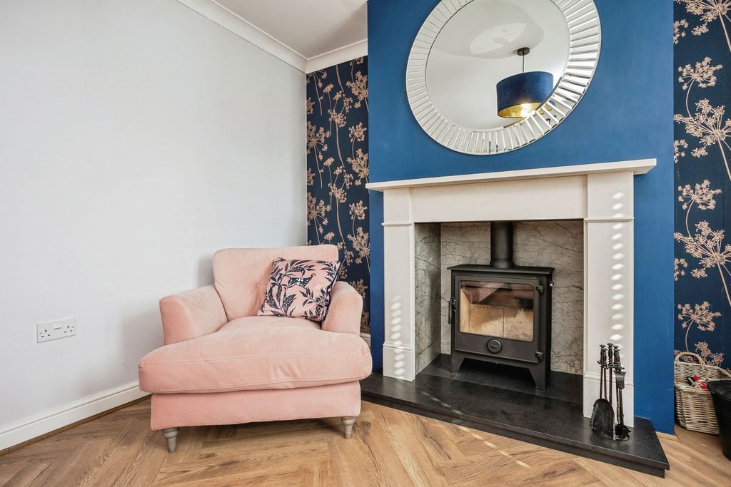 Property photo 3 of 33 Final-11