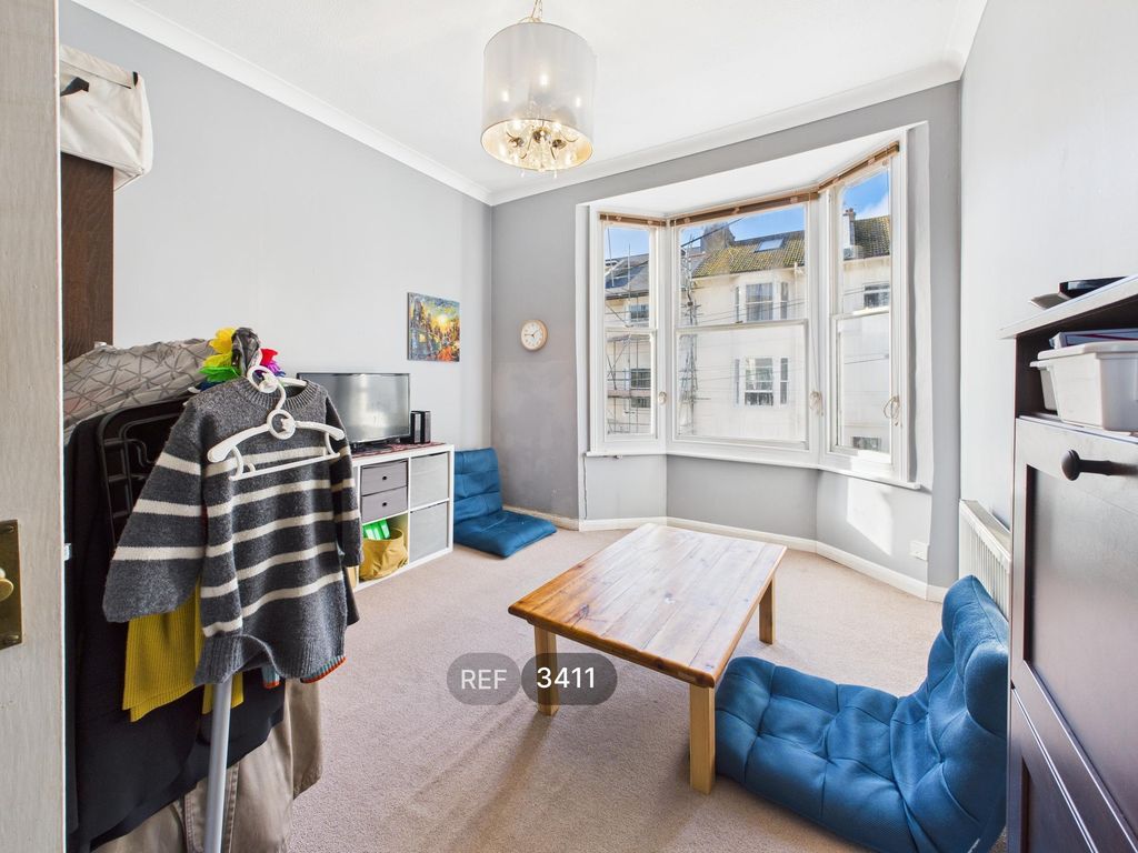 Property photo 2 of 15 Living Room